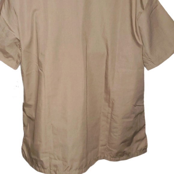 Dagacci NEW Khaki Colored Short Sleeve Pull Over V-Neck Scrub Top 540 - Picture 5 of 5